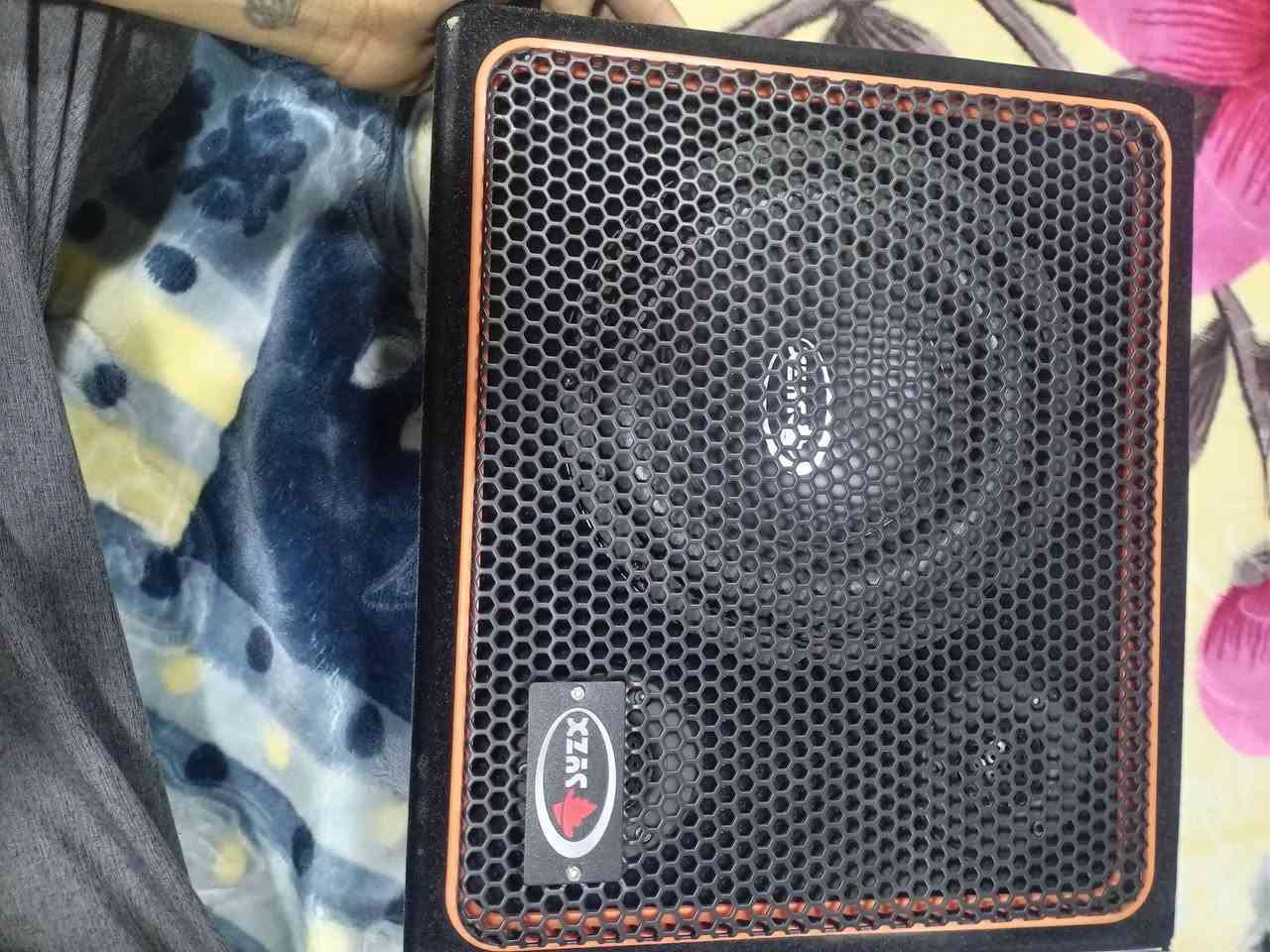 مضخم صوت الاصلي صوته عالي ودم كلش حلو ٨٠ وبي مجال.. ***********
