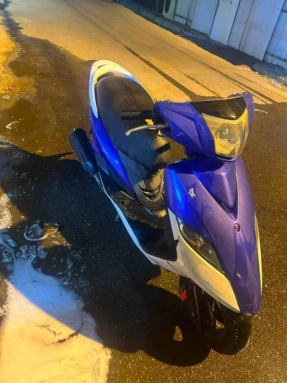 سلام عليكم شباب ثعلب GTR نضيفه تجي شوف شوفها بنفسك ممفتوحة مختمه فقط نقص تريشه اتصال فقط 
***********

 
750 الف تجيني وتروح راضي بغداد
