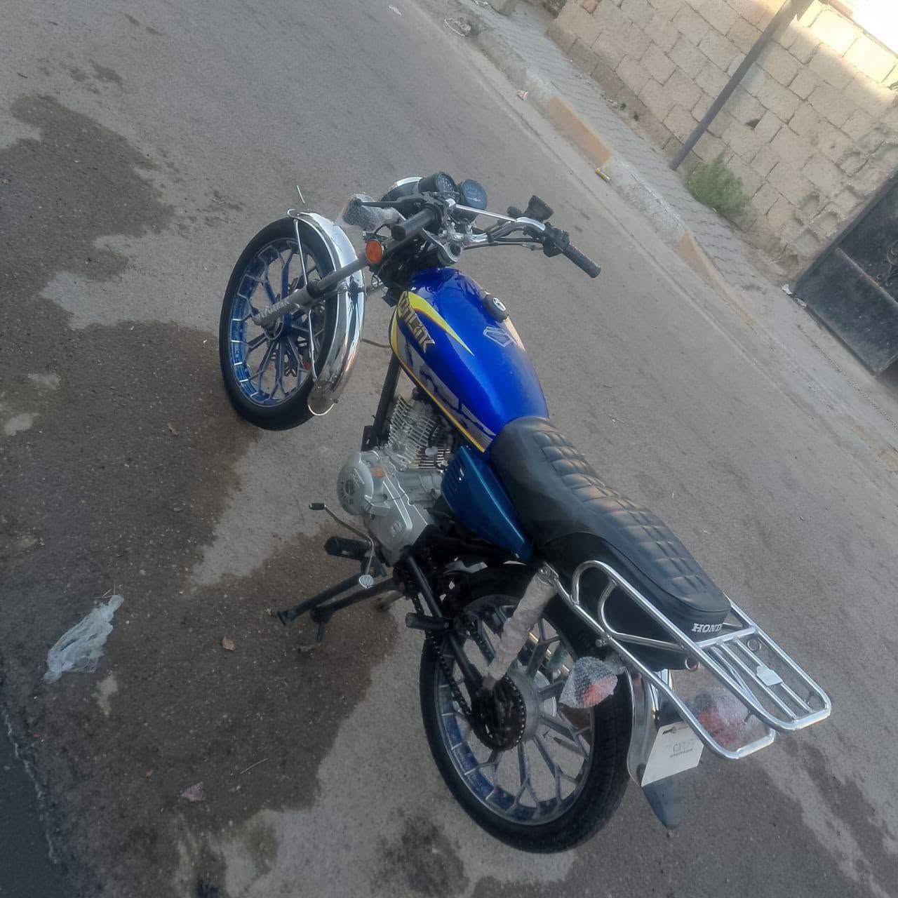 سونك موديل 23 شكل 24
مكينة مكفوله 4 كير 
بغداد الحسينيه ***********
425
