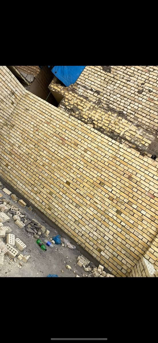 كادر بناء متكون من ٣ خلفات دقه بل عمل سرعه بل انجاز شغل نضيف ودرجه اولى شغل كله مساطر وكبان وخيط وشاهول وزن مضبوط تنضيف البيت التزام بل كلام سعار مناسبه استفسار 
***********
