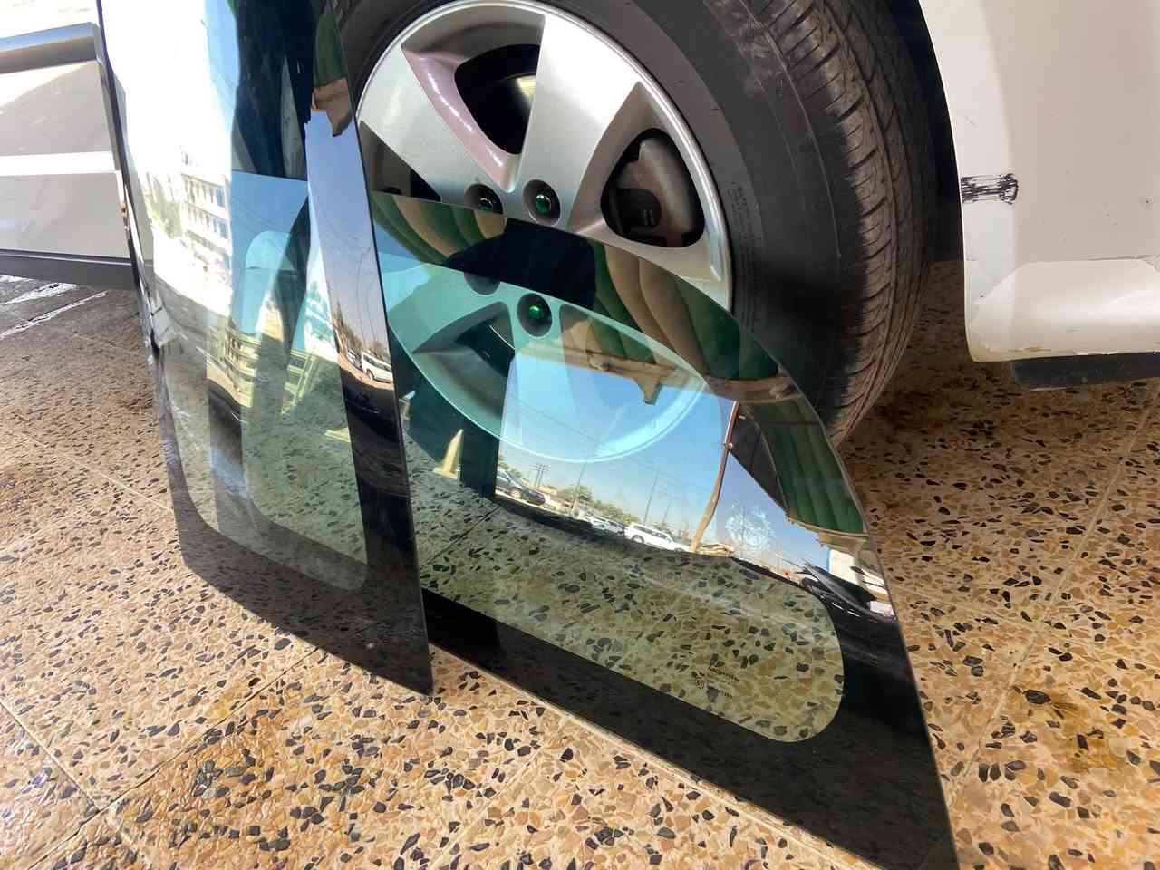 البيع جامات السمجة الي وره الباب السلايت سياره دوج كرفان***********
