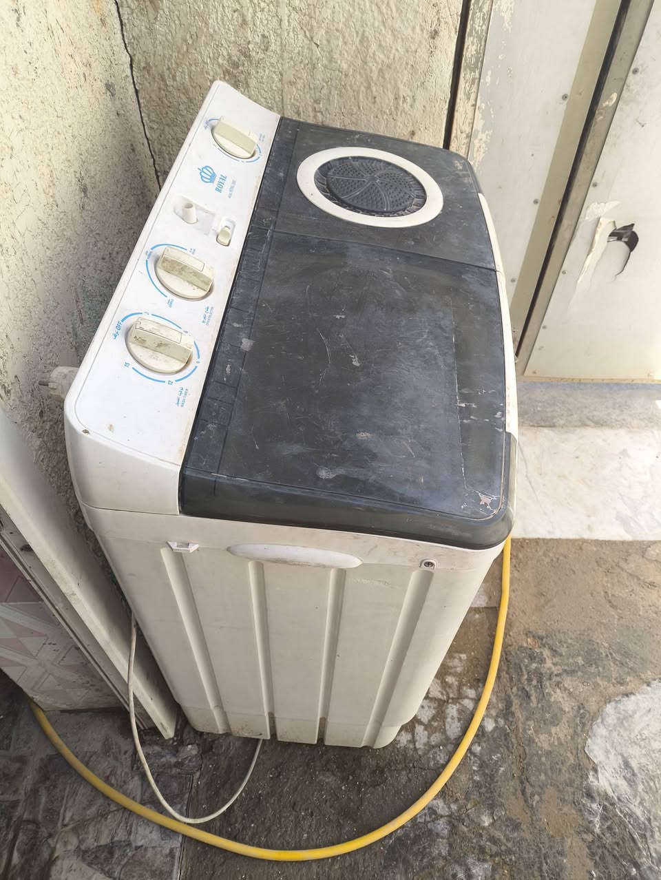 السلام عليكم غساله شغاله ما داخله تصليح مستعمله مكاني نجف سعرها 80 قفل شركه رويال *********** واتساب او متواجد او ماسنجر
