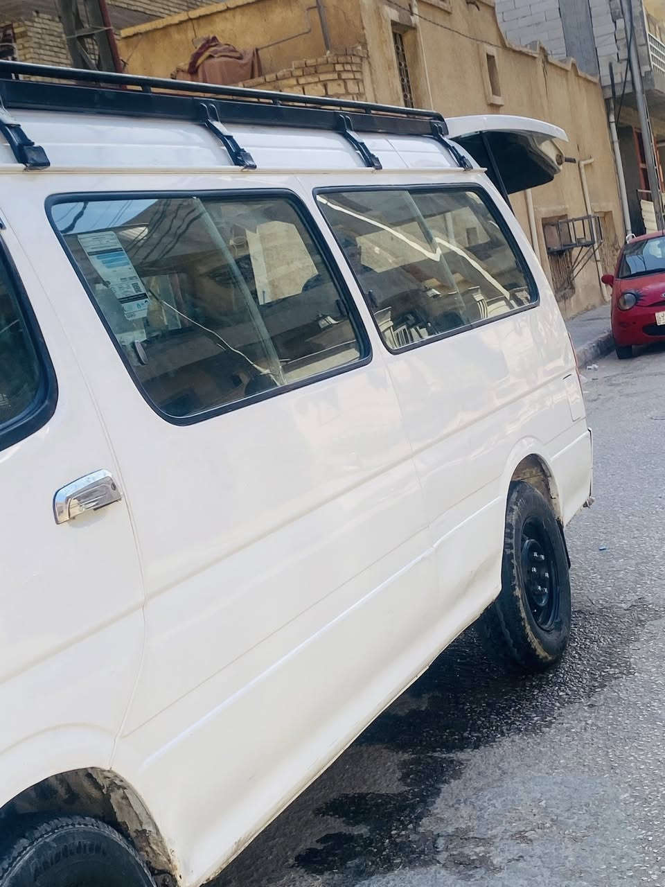 السلام عليكم سياه جنبي للبيع H1كير ومحرك كفاله البدي حلو السياره حره بسمي رقم إنكليزي *********** العنوان كربلاء
