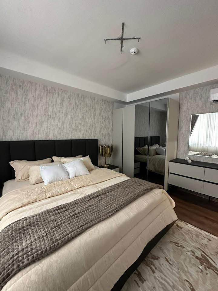 للإيجار أو للبيع 

-شقة مؤثثة vip
-زيرو

في أربيل
مجمع امباير بيرال 

 مساحة135م

يتكون من
- غرف نوم 2
-صالة 
- صحيات 2
- مطبخ
- طابق 15
- واجهة خارجي 
- 
- ⁠للأستفسار أكثر يمكنكم التواصل معنا عبر الواتس آب 
- ***********
- ⁠*********** أربيل, العراق
