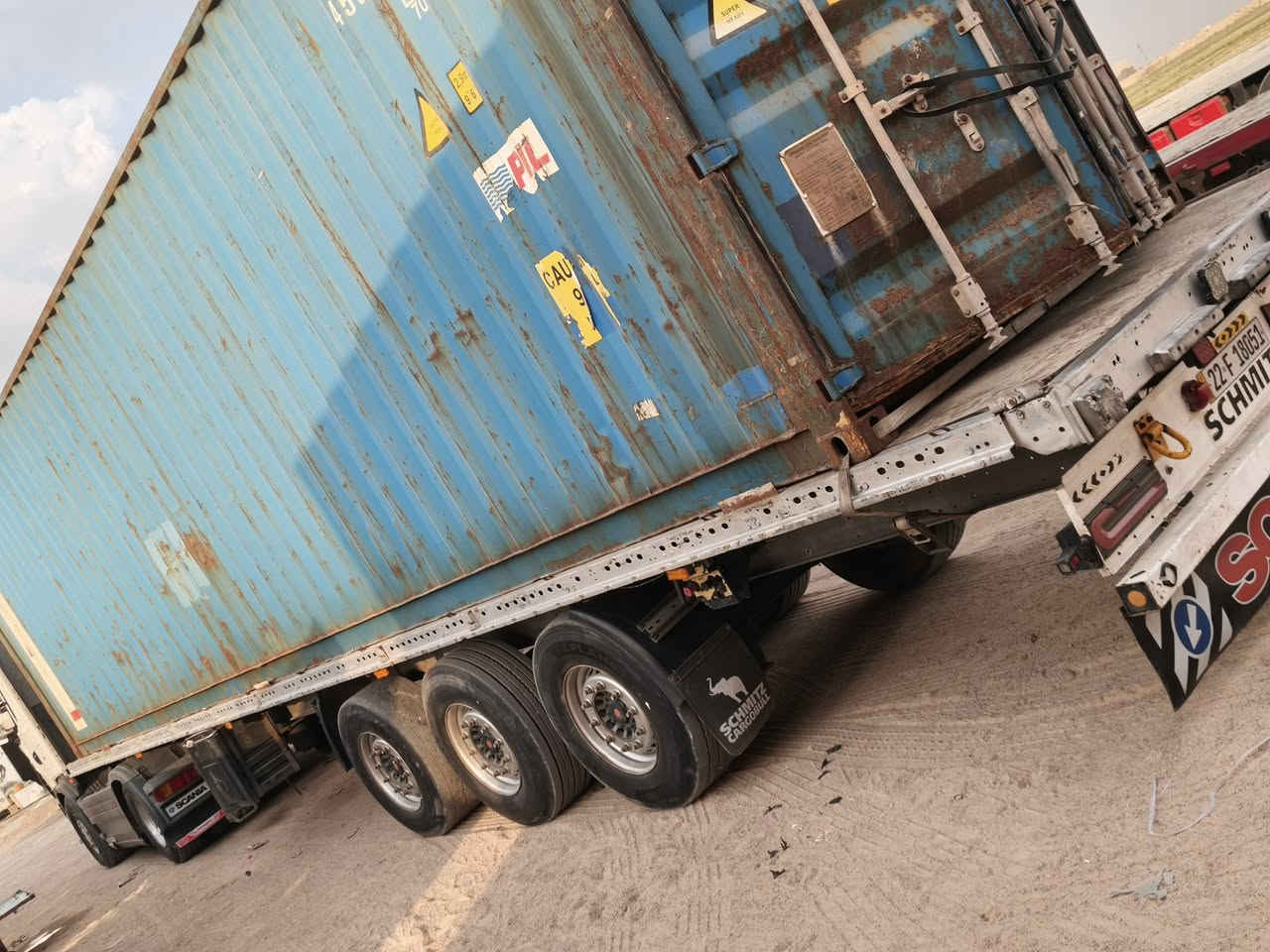 سلام عليكم سكانيه للبيع  موديل 2005 الشكل القديم  كير تماتيك محرك كير كفاله عامه رقم جديد سنويه ال 28 مربوطه العربانه وراهه ودنكير رفاع الثالث تخم تاير راس وعربانه تحويل ثاني يوم سعر 265وبيه مجال بسيط مكان بغداد يوسفيه رقم ***********        ***********    غير متواجد علا الخاص اتصل وتدلل
