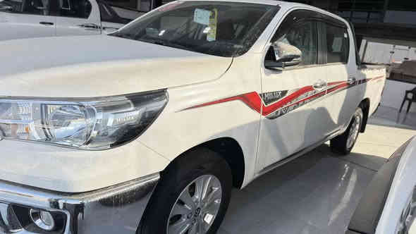 2025 زيرو شركة ساز
السعر 330
مكان السيارة الصويرة
***********
