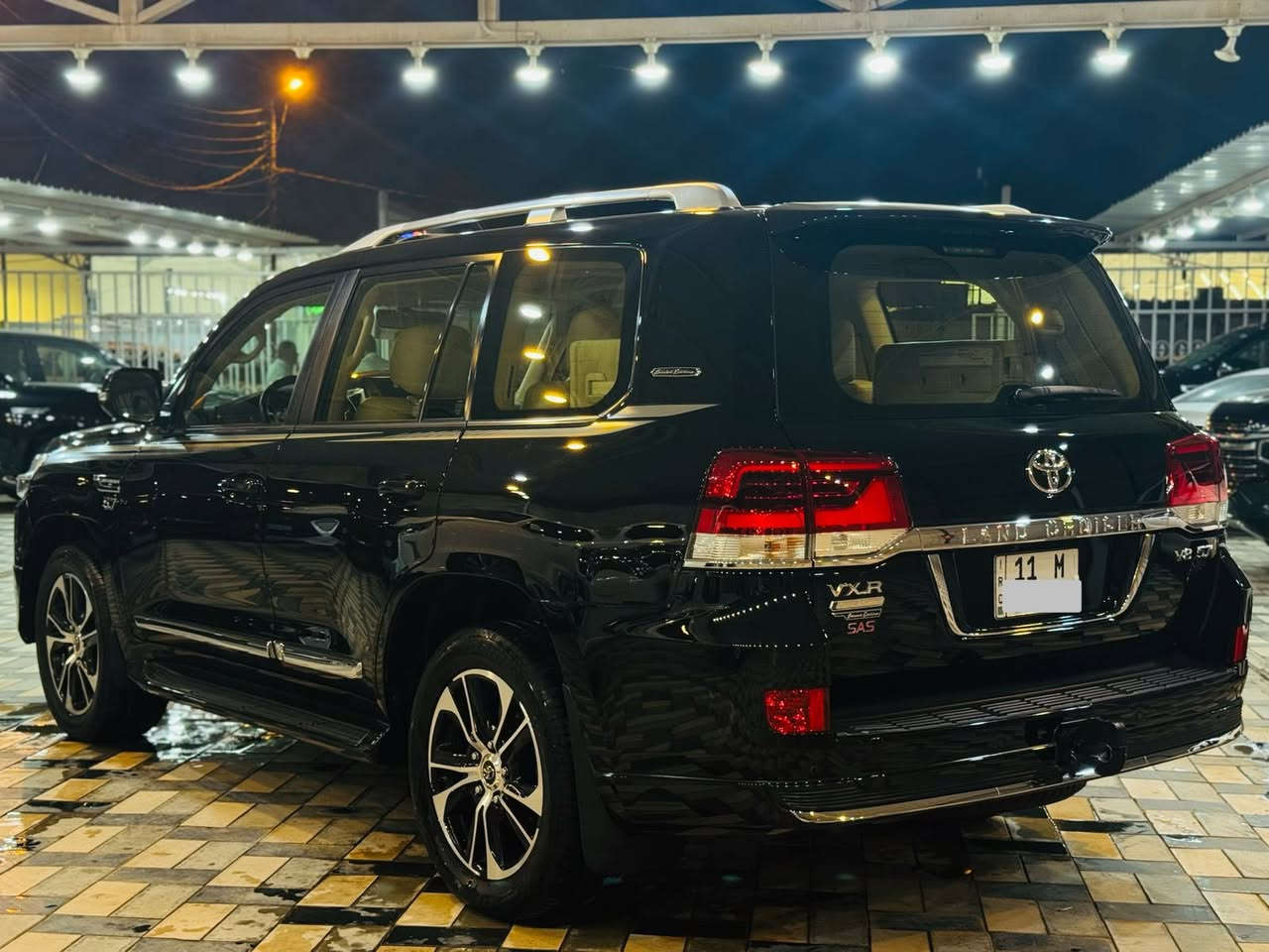 لاندكروز VXR 2021
محرك 5700 
4 بصمات 
ستيرن كهرباء 
جنطه كهرباء 
كيجات ليز سرعه 260 
ساز باب اول 
تشغيل عن بعد 
السيارة كفاله عامه 
حتى الدعاميات 
فقط اصبع BDR بالباب الخلف السايق 
ماشيه 72 الف اصل
السيارة مابيه اي نقص كاملة من كلشي 
مكان السيارة النجف 
الاستفسار :***********

