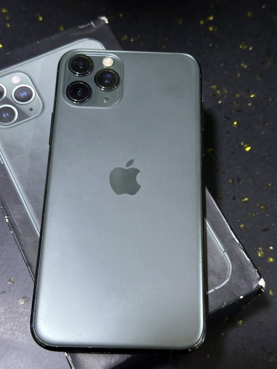 ايفون 11 بروً
ذاكره 256
بطاريه 100 مبدله 
جهاز نضيف كلش شخط ما بي 
فقط فيس ايدي متوقف بل تحديث 
تحديث 26.1 
للبيع اب 190 قفله قفل قفل 
مكان حله مركز 
رقم ***********
