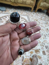 ٥ محابس • متاح