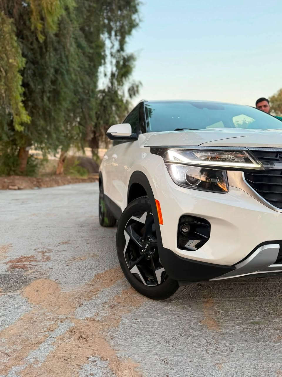 2024KIA SELTOS,
کیا سليتوزموديل 2024بدون لوحات  ما مرقم تترقم جميع محافظات عدا الشمال 
فول موصفات
حادث سياره بنيد نفسه رجع بارد وجاملغ تبدل نفس لون اصلي وقبغ جنطة تبدل اصلي 
فتحة سقف 
بصمة تشغيل بصمة بيبان تشغيل عن بعد

كشنات  جلد وكشنات حرارية

لد نهاري شاشة ديجيتال متصله مع شاشة المسجل

توقف ذاتيًا رادار محيطي

بصمه تشغيل وتشغيل عن بعد 
عدد مسافه19 الف 

محرك 2000دوش مرغوب 

ويل 18 كروم

صور حادث ع خاص 

تترقم جميع المحافظات باسمي تحويل مباشر

مكان السياره بغداد  الاعظمية شارع ضباط 
السعر. 140 ورقه بدون رقم 
رقم الهاتف ***********
