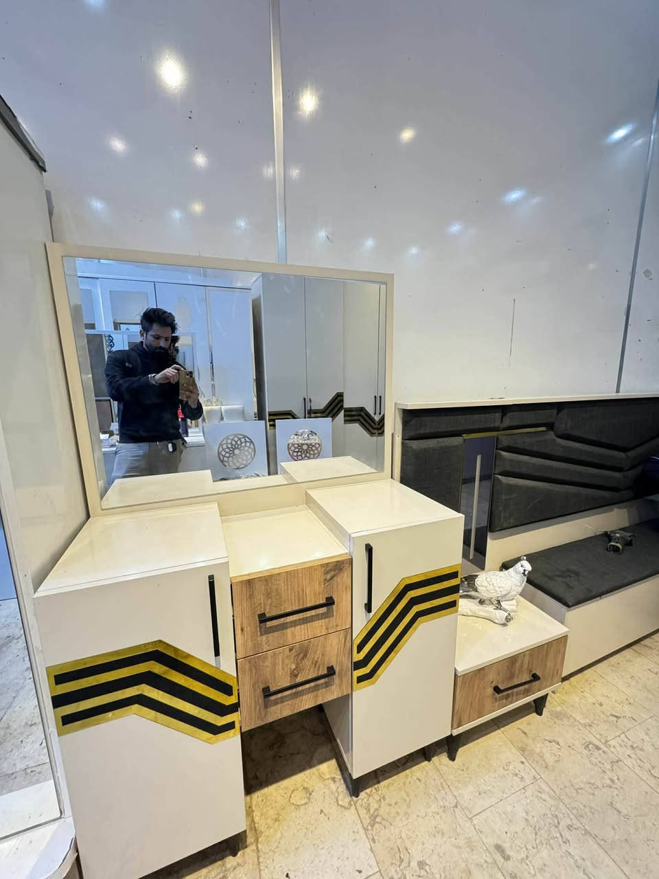 غرفه تركي10قطع نظافه فول ظخمه وحلوه نازكه ام الملحق سعر 800 الف مكانها نجف


**إذا كنت صاحب هذا الإعلان وتريد حذفه لأي سبب، رجاءا أرسل رسالة إلى الدعم الفني**