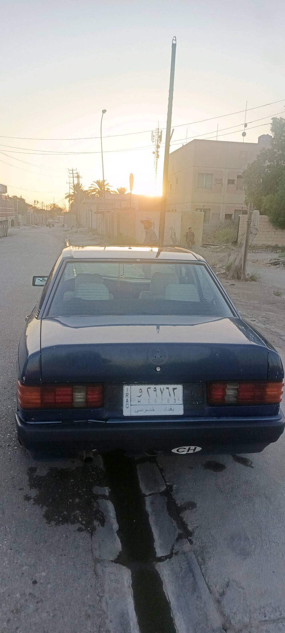 مارسدس 190 طيارين مكينه 4 لا تنقيص ولا تبخير كير عادي رقم بغداد بسمي سنويه ساقطة السعر 33 مكان بغداد المعامل الحسينيه رقم ***********