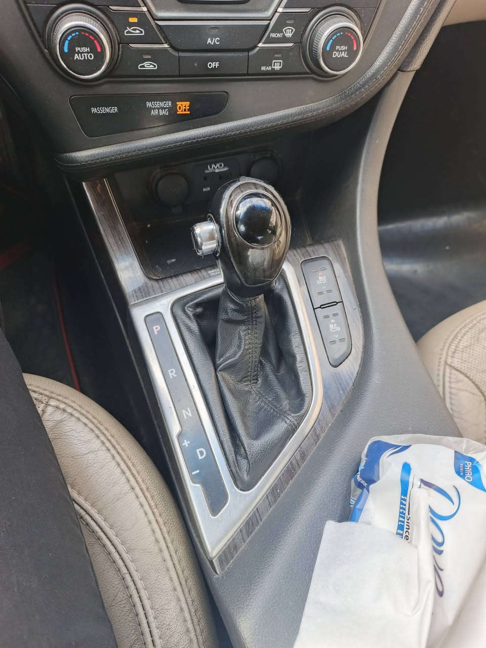 السلام عليكم
اوبتما امريكية 2013 فول بصمة بانوراما مري شفط تحكمات تبريد خلفي امامي كشنات كهرباء تدفئة استيرا تدفئة 
محرك ٢٤٠٠ بدون اي نتقيص او تبخير 
صدر خلفي امامي خير من الله 
نواقص بسيطة بية تبريد نقص غاز بانوراما اتشكل بل فتح 
بسمي سنوية ورقم كلة جديد 
هيئة نقابة مصفرة سعر ٩٠ بية مجال قلبل 
مكانة بغداد 
سونر موجود وكلشي واضح 
‏‪***********‬‏
