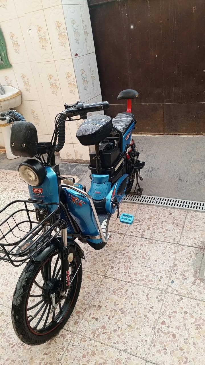 باسكل شحن بطاريات جديد صار سبوع من شادهن 5 بطاريات سعر 275 وبي مجال مكاني ديالى خان  بني سعد ***********
