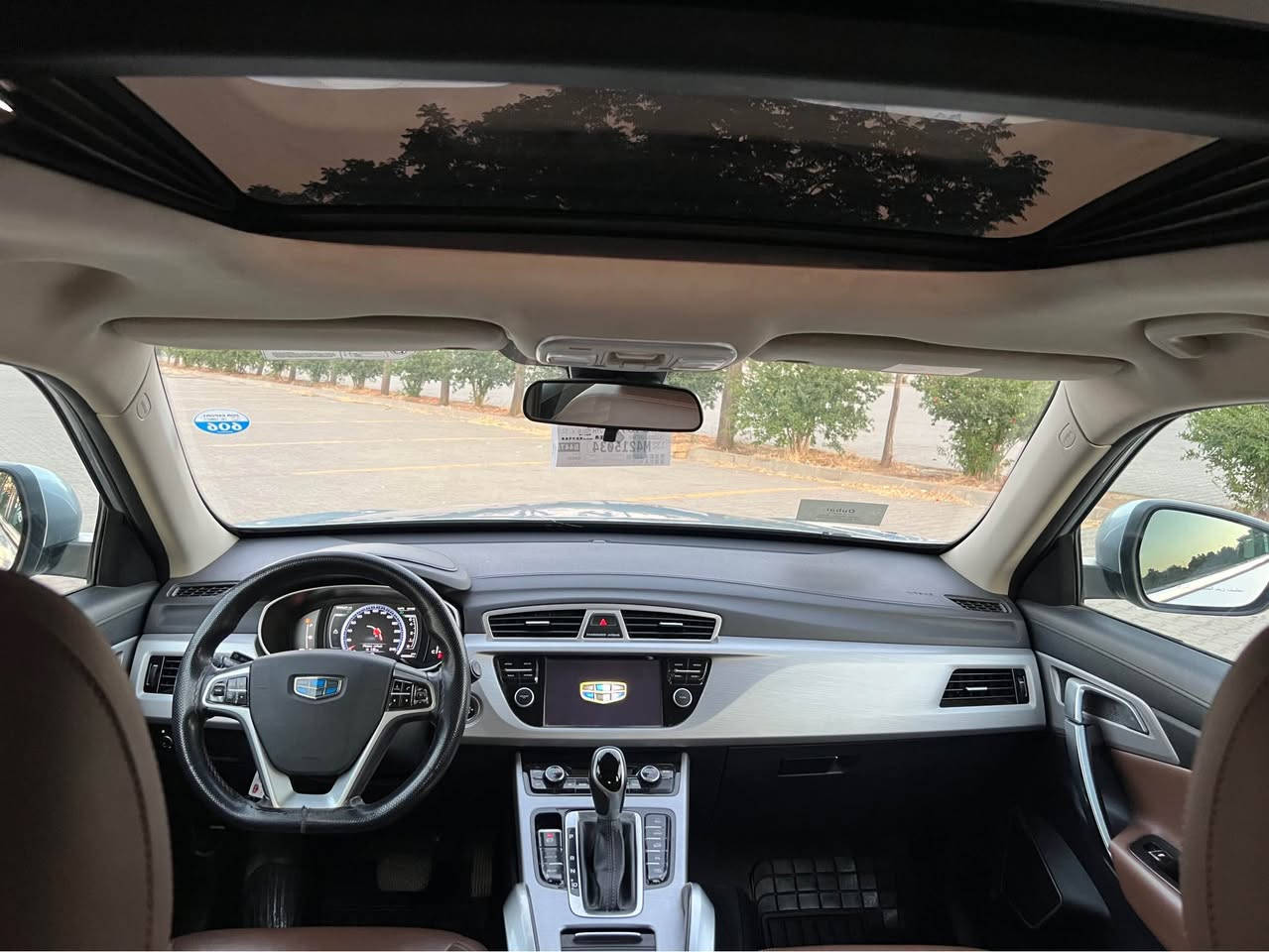 ***********  سليمانى 
١١٥ $  گه لا  
🚙 جیلی ئێم گراند (Geely Emgrand X7 Sport)   مەکینە ٢.٤ بيلاد گيرو مه كينه كامرى 
توربو نيه به شه رتى سه د فيته ر  
مۆدێل: ٢٠٢٠ فول ماسه فات 
گێڕ: ئۆتۆماتیک و عاديو سپورت .
٩٥ هەزار رۆیشتوه
به ناوى خومه ته حويلو خرامه به شه رت هيچى له سه ر نيه  
سپيرى دا نه گيراوه  
به س بونيت بوياخه به بى ناو كرتن وبه بى ده عم يرباگ به شه رت   (سەیارەیەکی زۆر پاکە).
 پانوراما  و سلاید 
گيچ ئه لكترونى 
ده بل عه كسل +کوشن جلد ناو قاوه ى + کوشن کارەبایی.
 بەسمە هه ردو به سمه م ى شه ريكه ى ماوه + برێک بەسمە ؤتو هولد و تراكشن و يكو و سپورت
ئاوينه ى ئه خه وى ته حديد سورعه و سوكان فوليوم  
 حاسەی پێش و دوا + کامێرای .
 ده سكو ئاوينه و پانؤراما ؤتويه 
فڵچە و لایت ئۆتۆ 
*********** السليمانية, العراق
