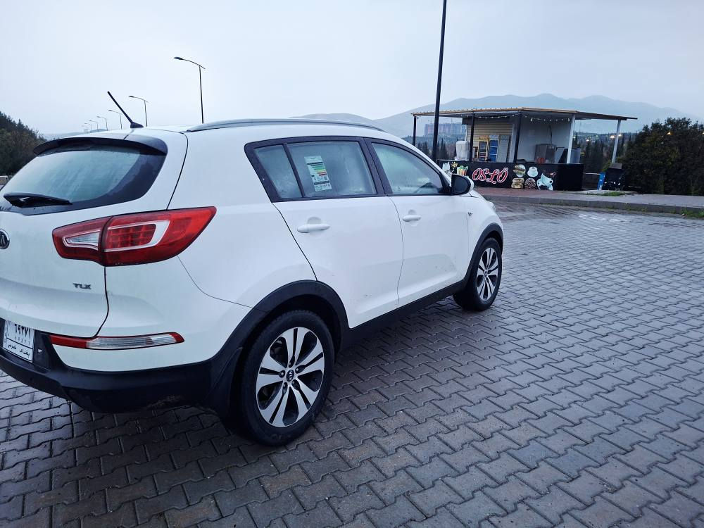 كيا سبؤ ر تا ج 2016.      63$                         ***********.                     نمو نه     كيا سؤ،به ر تا ج تؤ ما تيك  كا زى سؤ به ر نمو نه ى جوا نى سه يا ره كه جا يزه ما لى دؤ سته كير و مه كينه به شه رت سه يا ره كه دو بيه بشه رتى حا سيبه ليزه رى دو به يه نمو نه ى جوا نيه بيشو بشتى كه بسه جا  ليشى نيه كه فا له تى عا مى له كه موسفا ت فول فوله تبيرد سا ردو كه رم شو ين سليما نى السليمانية, العراق
