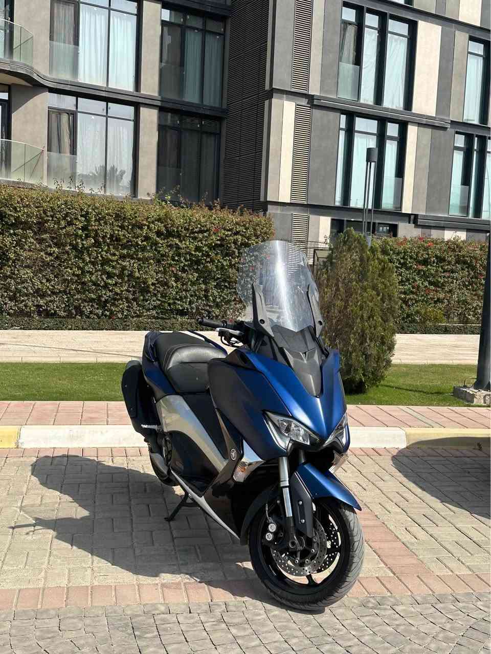 السلام عليكم 
تيمكس Dx
دراجه فول جداده وقبل سبوع مسو اله ادامه بل كامل 
ماشيه 40k 
السعر 66 وبيه مجال حك لجيه فقط منزله من ابو كلشي وكلاشي 89 ورقه 
جيب فيتر وشوف شيكلك 
دراجه بيه لقاعده مال مرايه جه ليمنه لفافونه رجعت عليه سياره وكعت طكت لقاعده  لازم تلحم ماعدي مجال اسويه 
دراجه جديده بمعنه لكلمه ***********
العنوان الكاضميه بغداد, العراق
