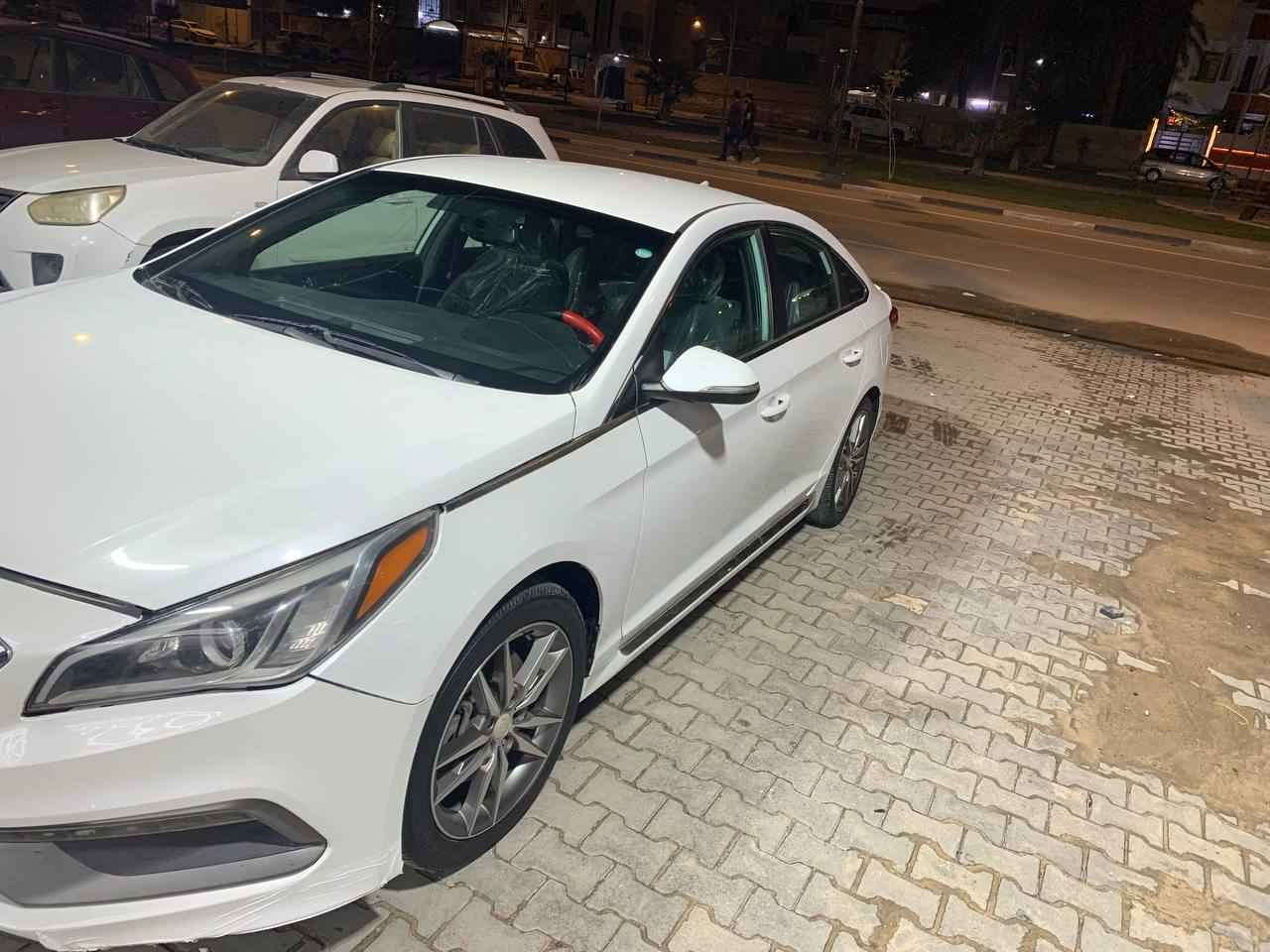 سلام عليكم سوناتا 2017 ورده امريكي ضربتها موجوده بالمنشور المكينه 2000 تيربو مكينه مفتوحه معللين كاسكيت بيع مراوس السعر115وبيه مجال واني خادم*********** الزبير, البصرة
