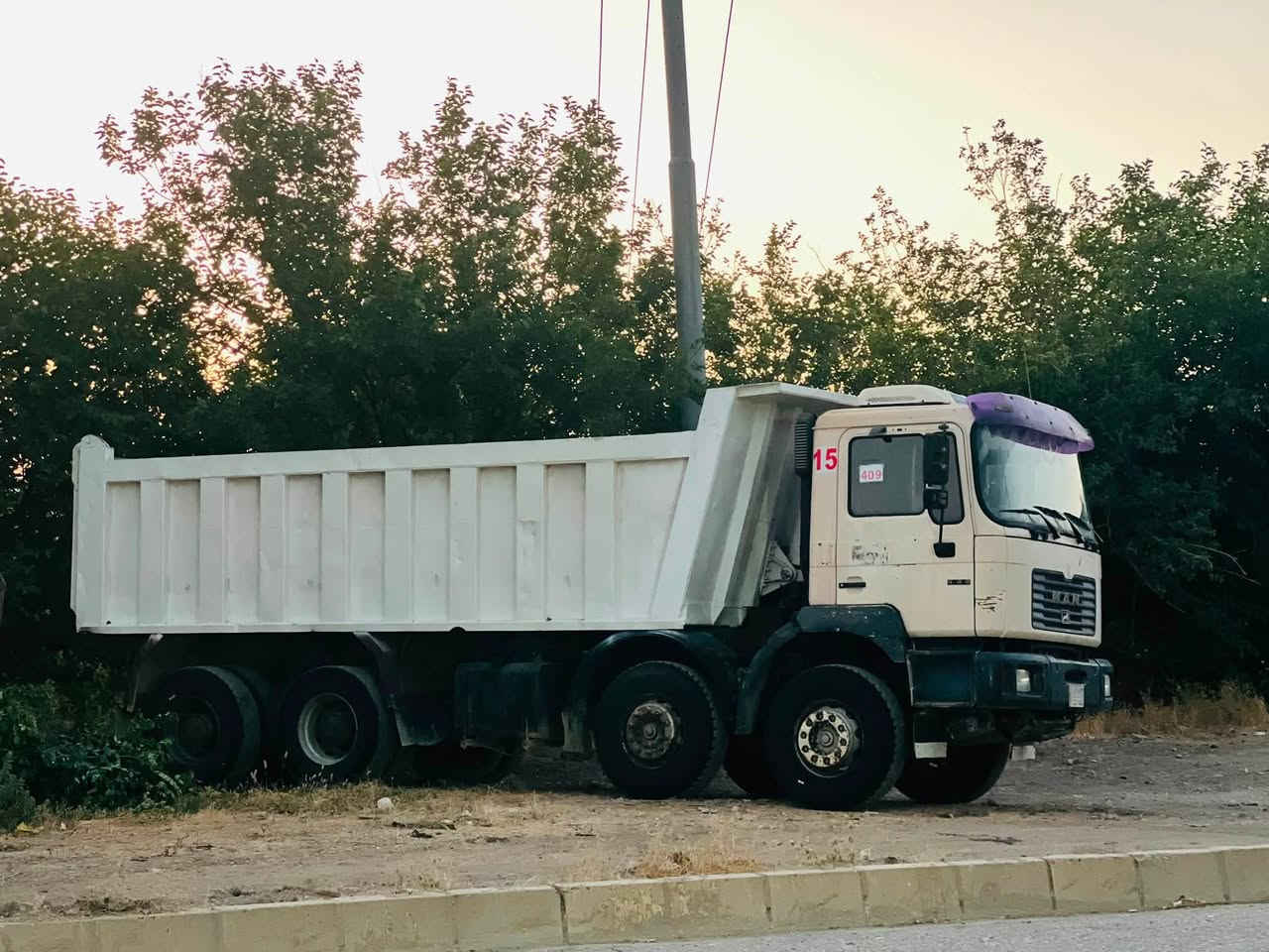 بەناوی خوای گەورەو میهرەبان سلاوی خوای گەورە تان لێبێت 
مان بۆفرۆشتن مۆدیل200سەقەڕ  بۆیاخی نییە  مەکینەی 414 مەجموعەی جیئێفە گێڕو مەکینەو ئەکسلی بەشەرت سەیارە کە علوجە ڕەقەمی نییە بۆدی بیلادی  بۆزانیاری زیاتر پەیوەندی بکە
سبلیتمم بۆ بەستوە سەیارەکە لەئیشایە سەیارەی ناو ئیشە -*********** ئەدمین گیان ❤️سعری فرۆشتنی 210دودەفتەرو دەوەرەقەو ماعمەل
