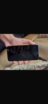 ايفون ١١ برو ماكس • ٢٥٦ • بطاريه ٧٦