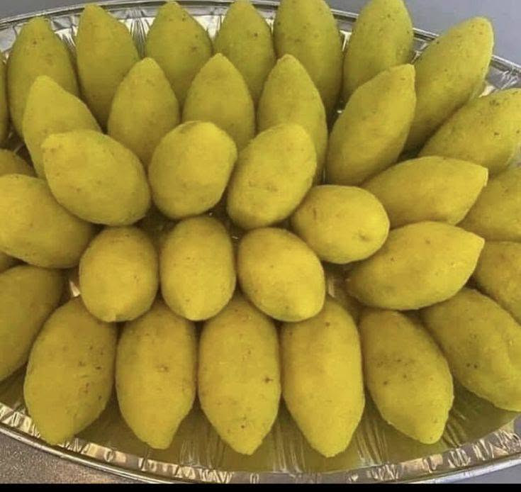 🥐 لمتكم أحلى وأسهل مع تجهيزات حبوبة✨
​حايرة بضيافة العصرونية أو غدا اليوم؟ 🤔 تجهيزات حبوبة جهزتلكم قائمة تبيض الوجه من أطيب الكيك الهش، الكليجة، والموالح العراقية الفريش.. نظافة ١٠٠٪؜ وبأسعار تناسب الكل! 😍
​🍰 ركن الكيك والعصرونيات (طعم وضيافة تبيض الوجه)
• ​🍊 كيك البرتقال | 🍋 كيك الليمون | 🍫 كيك ماربل (نص كاكاو ونص فانيلا)
◦ ​الوسط بـ 6 آلاف | الحجم العائلي الكبير بـ 9 آلاف
• ​☕ كيكة العصرونية الأصيلة (بالهيل، الجوز، الكشمش، والسمسم) 
◦ ​الوسط بـ 6 آلاف | الحجم العائلي بـ 9 آلاف
​👑 الكليجة العراقية (ريحة هيل وتذوب بالفم)
• ​🥇 كليجة درجة أولى (VIP): الكيلو بـ 10 آلاف.
• ​📦 كليجة مشكل (حلقوم، تمر، مبروش): الكيلو بـ 8 آلاف.
​🍕 ركن الموالح والمعجنات (30 قطعة كاملة!)
• ​🍕 ميني بيتزا 👈 بـ 12 ألف.
• ​🥩 لحم بعجين 👈 بـ 12 ألف.
• ​🥐 سمبوسك لحم 👈 بـ 12 ألف.
• ​🍗 سمبوسك دجاج 👈 بـ 10 آلاف.
• ​🧀 سمبوسك جبن 👈 بـ 10 آلاف.
​🧆 ركن الكبب المقرمشة (30 قطعة!)
• ​🍘 كبة برغل أو كبة جريش قلي 👈 بـ 12 ألف.
• ​🥔 كبة بتيتة جاب 👈 بـ 11 ألف.
• ​🌾 كبة تمن 👈 بـ 10 آلاف.
​🍲 الدولمة العراقية الحامضة واللاذعة 🤤
• ​👨‍👩‍👧 دولمة وسط (تكفي 4-5 أشخاص): بـ 13 ألف (مطبوخة بـ 15 ألف).
• ​👥 دولمة كبيرة (تكفي 6-8 أشخاص): بـ 18 ألف (مطبوخة بـ 20 ألف).
​🛵 الحجز والتوصيل:
• ​التوصيل متوفر (الحجز قبل بيوم، أو بنفس اليوم الصبح).
• ​📥 للحجز والاستفسار: يرجى مراسلتنا على الماسنجر.
​💡 تجهيزات حبوبة".. طعم البيت العراقي الأصيل" ❤️


**إذا كنت صاحب هذا الإعلان وتريد حذفه لأي سبب، رجاءا أرسل رسالة إلى الدعم الفني**