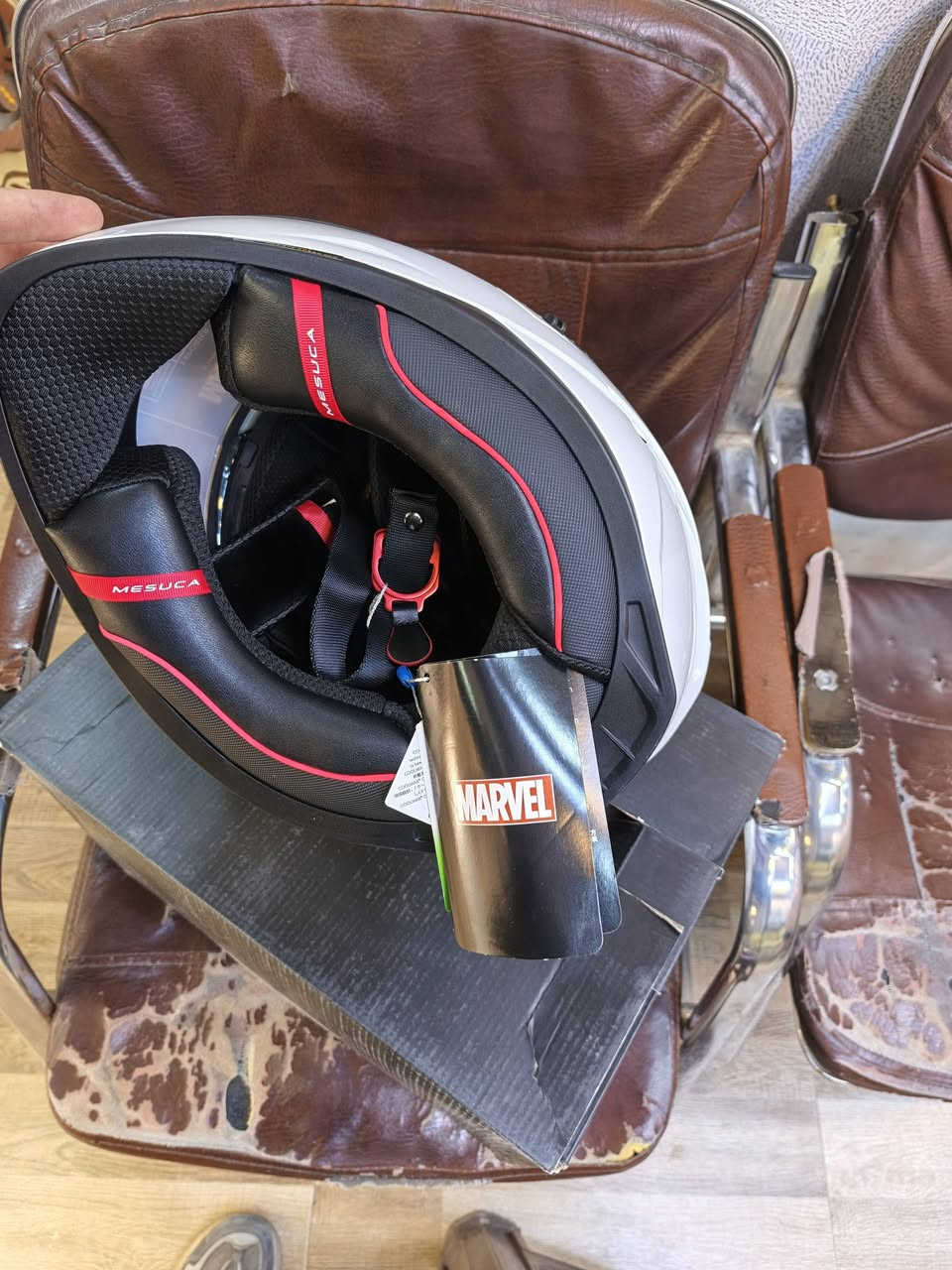 شباب خوذه اصليه السعر خاص


**إذا كنت صاحب هذا الإعلان وتريد حذفه لأي سبب، رجاءا أرسل رسالة إلى الدعم الفني**