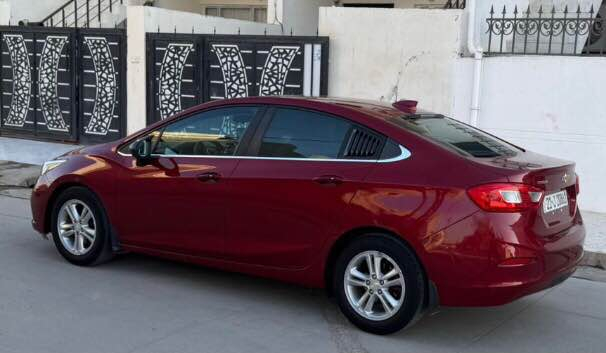 بيع مستعجل    ***********            للبيع شوفرليت كروز 2017 فول مواصفات كيرمحرك بشرط مامفتوح تبريد شغال صدر تيرات باتري جديد السيارة بي جمرلغ وبنيد صبغ بدون دواخل سنويه ورقم جديد بي كوبون بنزين السيارة ماشيه 132 الف حقيقي حتى اسبير مانازل السعر 92 وبي مجال ابيع نقد ومااراوس العنوان كركوك القادسيه *********** كركوك, العراق
