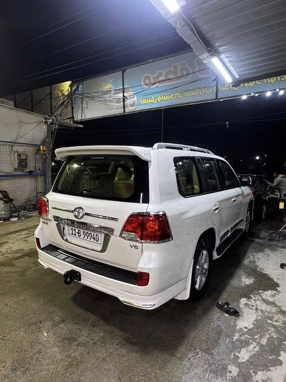 لاندكروز GXR موديل2013 بريميه 6V رقم بغداد دولي مميز بيه شبر بارد بل بنيد وقبق الجنطه اصبعين بارد  السونار مرفق بصور باقي كفاله عامه من كلشي حداديه شرط نعومه فول تخم تاير ياباني سياره جديده كلش داخل نضيف كلش السعر 380 وبيه مجال عنوان كربلاء الهاتف ***********
المواصفات 
فور ويل 
فتحة سقف
ثلاجه 
تبريد 3 قطع 
تبريد مركزي خلفي 
8 ايرباك 
طفايه
لايت زنون عالي ناصي
زراك لايت
مري شفط 
اشاير بل مري
داخل جلد
كشن كهرباء 3دكم
تحكم بلايت
شاشه مال24
كشاف زنون
مانع انزلاق
نضام تغريز
كامرات خلفيه اماميه
حساسات خلفيه
حساسات اماميه جانبيه
وبعد بيه هواي مواصفات
المسافه المقطوعه 186kحقيقي شرط
غير متواجد ع الفيس
