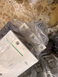 السلامً عليكم تتوفر كونتكتر اصلي باله شنايذر /25A/40A/50A/125A/250A/30...