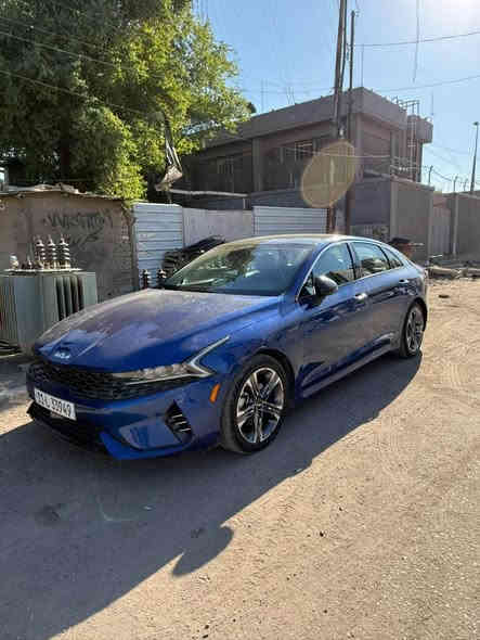 السلام عليكم  كيا  k5 للبيع 2022 جديده سياره وارد امريكي مكفوله من صبغ فقط تكحيل بالكارت سياره ماشيه 69 الف ميل سياره سعرها 175 ورقه يعني شده و75 ورقه محركها 1600 تيربو وبيها مجال شي بسيط تحياتي 
للستفسار.  *********** بغداد
