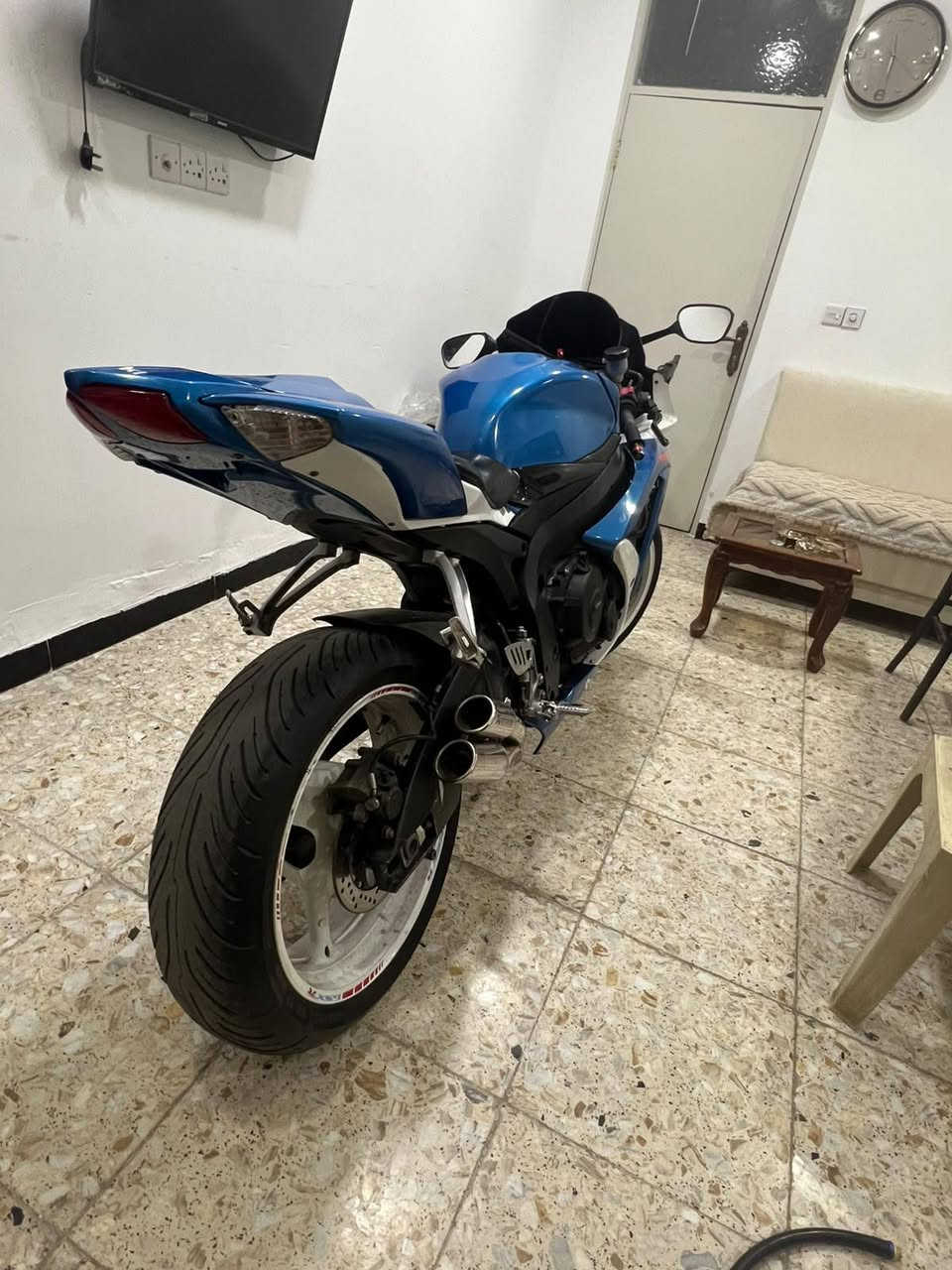 السلام عليكم دراجةGXR750 موديل 2010 دراجة نظيفة مابيها اي نقص جاهزة محرك مفتوح شرط مملعوب بي سبب الفتح تصليح الكير فقط  السعر 36ورقة المكان بغداد رقم الهاتف ***********موجود  واتس اب
