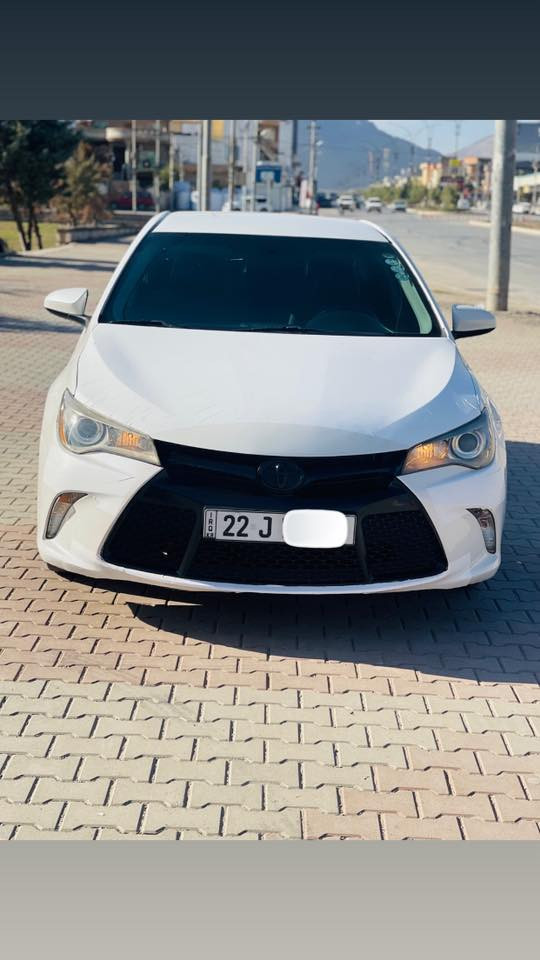 تۆیۆتا کامری 2017 مواسەفات SE ئەمریکی  سپی 
125 هەزار ڕۆشتووە 
(دوو پارچەی بۆیاغە 
بۆنیت چاملغ سەکن ،
دوو دەرگەی لای سەیاق 
بەس پەمپە بەبی تەحدیل .)گیرو مکینە کارەبایەتی بەشەرط
هەزە و سەنەوەی نویە تا ٢٠٢٨ 
ژ.م/ ***********

تویویتا کامری وارد امریکی ٢٠١٧ se
١٢٥ مايل ماشية
٢ قطع صبغ بونت جاملغ،بابين فقط بمب بدون داخل بدون تعديل بشرط 
كهر معرك كهربائي بشرط 
هزة سنوي جديد ٢٠٢٨
سعر /📞
