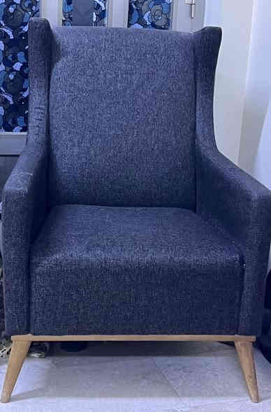 تخم قنفات تركي للبيع
قنفتين كبار مع كراسي عدد ٢
السعر ٦٠٠ وبي مجال 
العنوان بغداد الكرادة 
***********
