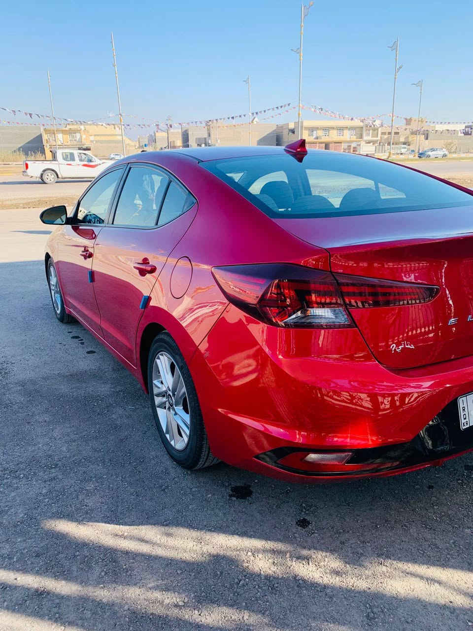 سلام عليكم ورحمه الله وبركاته
مستعجل على البيع 
النترا موديل 2020 امريكي حادث قطعتين جاملغ وبنيد وقطعه كلير يعني 3 قطع شرط بدون داخل  سياره  كفاله من الشخط والبارد والرصعه كير مكينه ممفتوحات جديده كير مكينه حداديه تخم تاير تبريد ثلج تدفئه رقم اربيل تحويل ثاني يوم سياره مال بيت 
بدون أيرباك السياره 

مكينه 2000 دوش
مواصفات
رادار جانبي 
تحكم جهتين 
سستم سماعات 
ويلكب 
تحديد مسار 
قياده ذاتيه
شاشه كاربلي 
كير cvt بلاد ممفتوح
عالي ناصي 
لد زنون 
مكاني واسط صويره 
السعر 118 وبيها مجال بسيط 

***********
