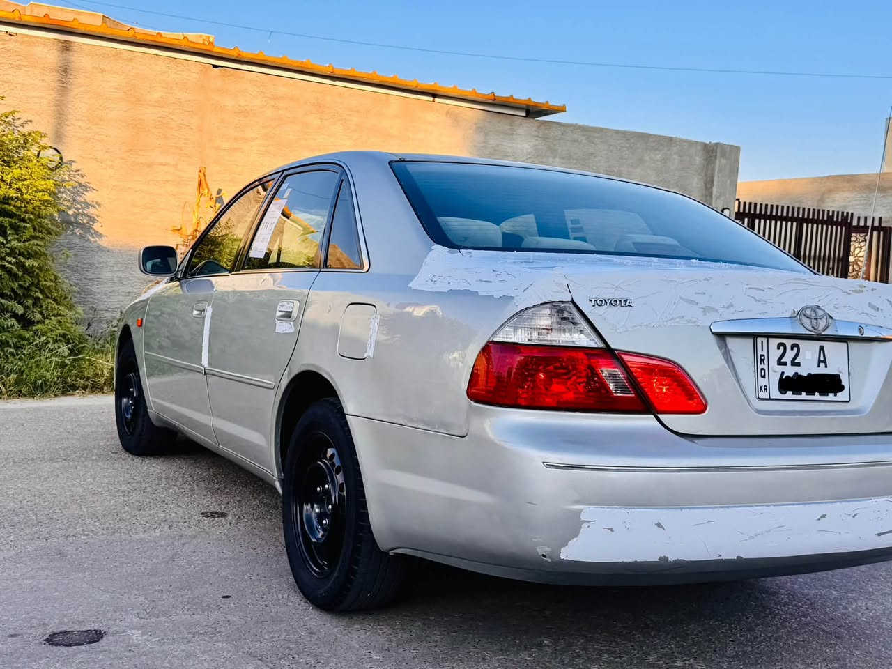 تويوتا افلون 2001 خليجي (رقم اربيل بأسمي تحويل مباشر )
محرك 6 سلندر 3000 جديد لاتنقيص ولاتبخير شرط الضمان والفحص 
بيه قطعة وحده صبغ فقط 

تبريد ثلج 

تدفئه نار 

٤ جام كهرباء  

جنطه كهرباء 

سستم سماعات 

تخم تاير 

غرفة بلاد وضع شركة بدون تشققات جديدة 

كهربائيات وضع شركة مملعوب

***********
