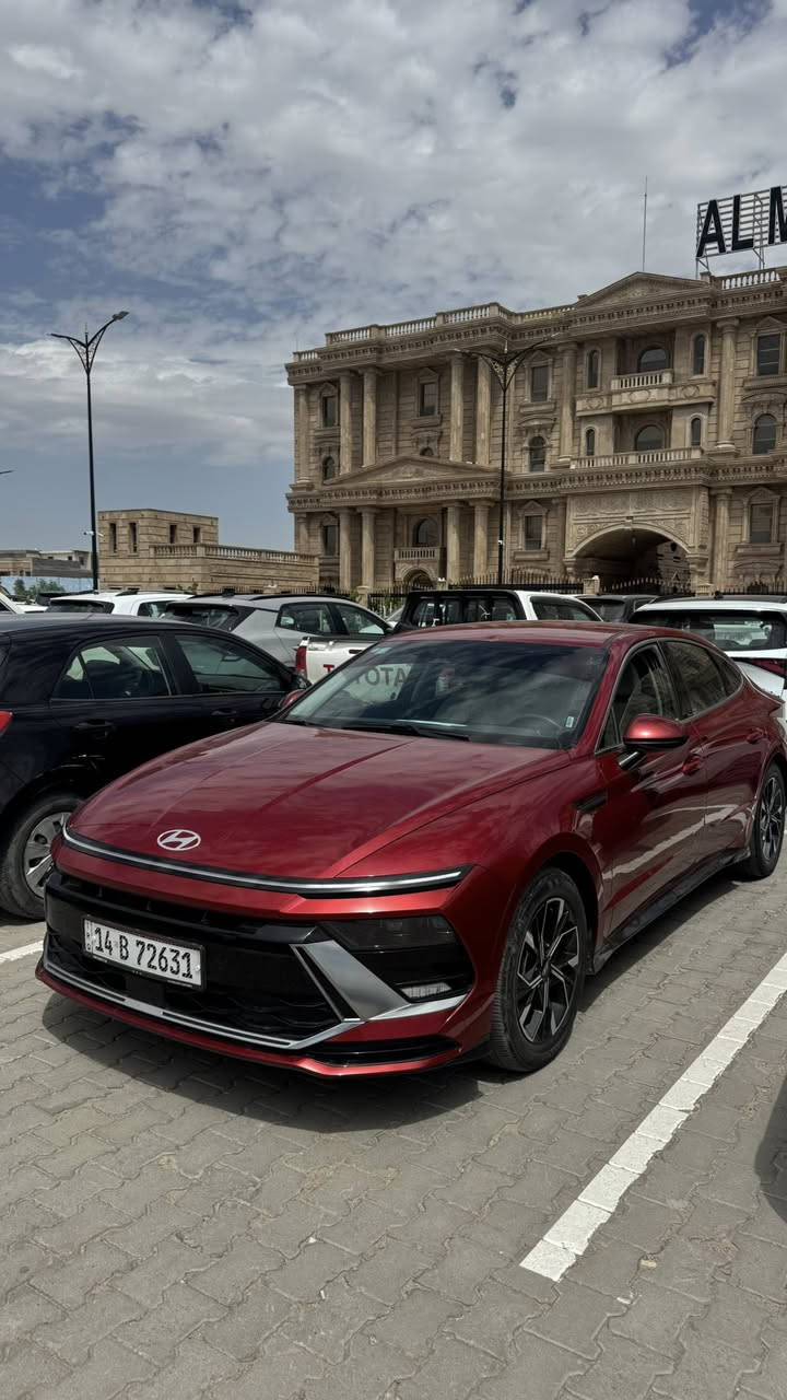 سوناتا 2025 للبيع او مراوس وارد امريكي داخلة تقرير مياه امطار تعمل وتسير شرط الفحص كفالة عامة حته من البارد رقم بصرة معوقين وكالة عامة فوول عده البانوراما داخل ابيض كشن كهرباء تدفئة كشنات شاشة ديجيتال متصل تبريد بيانو شفتات ستيرن رادارات امامية وجانبية وخلفية قيادة ذاتية 
للاستفسار :***********.                                  السعر:197 وبيها مجال
