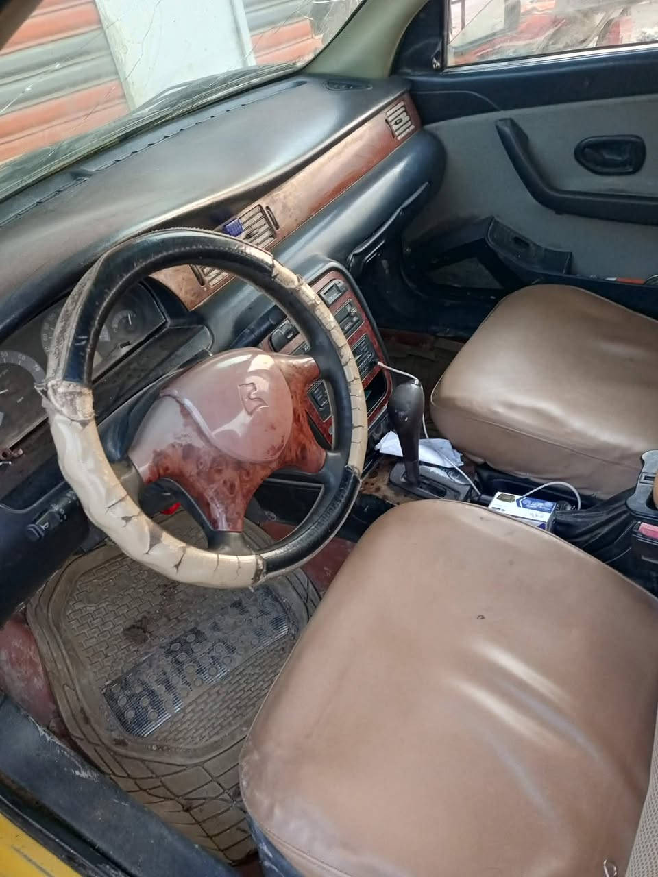 سياره ناطق موديل 2009 الرقم ذي قار جاهزه من كلشي كير محرك كورله اوتو  حاويه استوه شاده تخم تاير السعر 25 اوبيه حك الجيه ***********/***********
