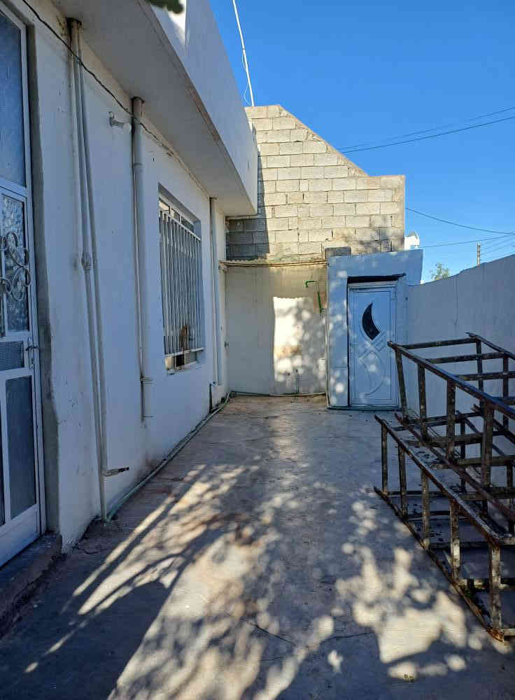 #تەنها_ژمارە_1_لە_کۆمێنت_ڕاستەوخۆ_نرخەکەیت_پێدەگات
سلام عليكم

#خانووی_مۆدێرن بۆ فرۆشتن🏘️🏘️ 
ناونیشان 📍 ناحیەی ڕزگاری ( سموود )

◼️گەڕەکی گەرمیان 🌇
◼️ خوار جادەی حەوت هەزار🏘️
◼️ڕوبەری 10 بە 14 =بە140مەترە و  تاپۆی یەک ناوە✅
◼️ڕوی لەخـۆری بەیاننیە
 ◼️زۆر خۆش و دڵگیری هەیە  

🔴 ژوورەکانی ئەم خانووە پێکهاتووە لە ⬇️

🔶 میوان 🪑🚪
🔶 مطبخ 🍽️🫖
🔶 هۆڵێک 🖼️
🔶 دوو ژووری نوستن 🛋️🛏️
🔶 ڕۆشنایی 🪟
🔶 مشتەمەلات 🛁🚿

بۆ زانینی نرخ 💵 تەنها خاڵێک لە کۆمێنت دانێ ڕاستەوخۆ بە نامە نرخەکەیت پێ دەگات یان پەیوەندی بکەن بەم ژمارانەوە 📲📞📳

***********📞✅

دەتوانن سەردانی
#عەقاراتی ئازاد بکەن

ناونیشانی نوسینگە ◀️ ڕزگاری جادەی نێو بازاڕ 🛣️
🔴 سەرووی شارەوانی سموود. 🌆🏣
🔴 تەنیشت شیرینی خانەی زانا🍹🏢

ئێوەی بەڕێزیش هەر موڵکێکتان هەبوو بۆ فرۆشتن یان ویستان بیکڕن دەتوانن ڕەسم و زانیارییەکانتان بنێرن بۆ ژمارە ڤایبەری 📳✅ ***********
