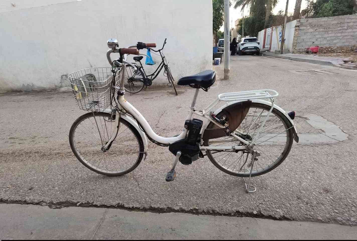 يا الله سلام عليكم
بايسكل شحن لبيع نضيف فول مواصفات ويا بطاريه شحن + القاعدة مال بطاريه والبايسكل سريع وما بي اي عطل والسعر حلو 250 وبي مجال عنواني المدائن لتواصل اتصل عل رقم ***********
