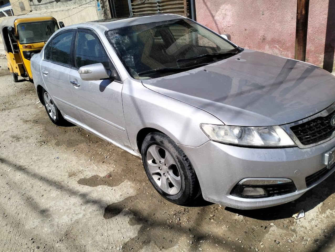 سلام عليكم مكلف بل نشر اقرة لمنشور زين مكلف  لحد يكلي شبيهة سيارة كية اوبتما موديل 9 ررقم دولي كير محرك تبريد كلة سليم مصبوغة عام اثر جراد ولباقي تفاصيل يم ابو سيارة عنوان مدينة لحبيبية قرب حسينية شمر ***********
