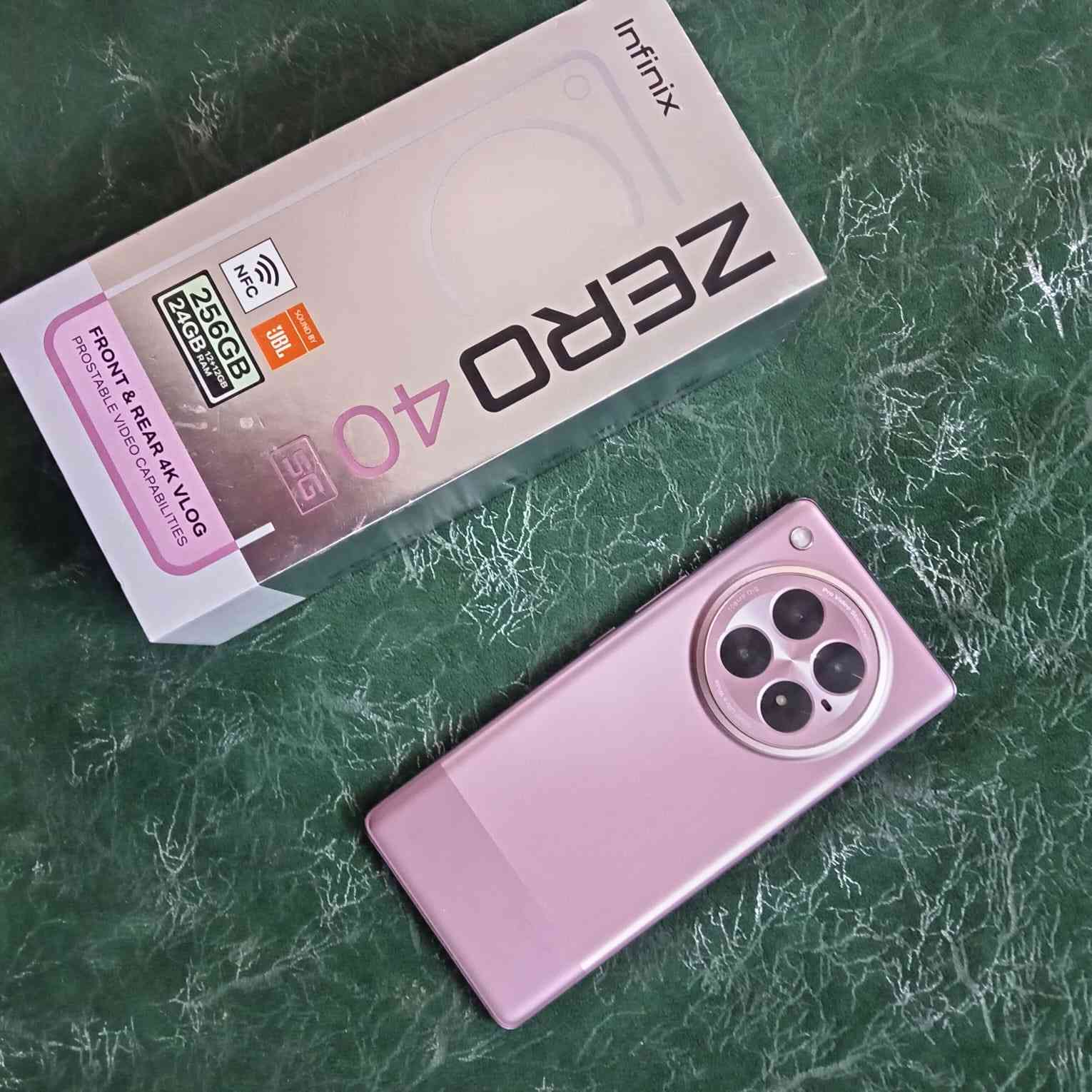 سلام عليكم تلفون زيرو جديد صارله سبوع من فتحته من الكارتون ب٢٥٠ وبس مجال
*********** واتساب
