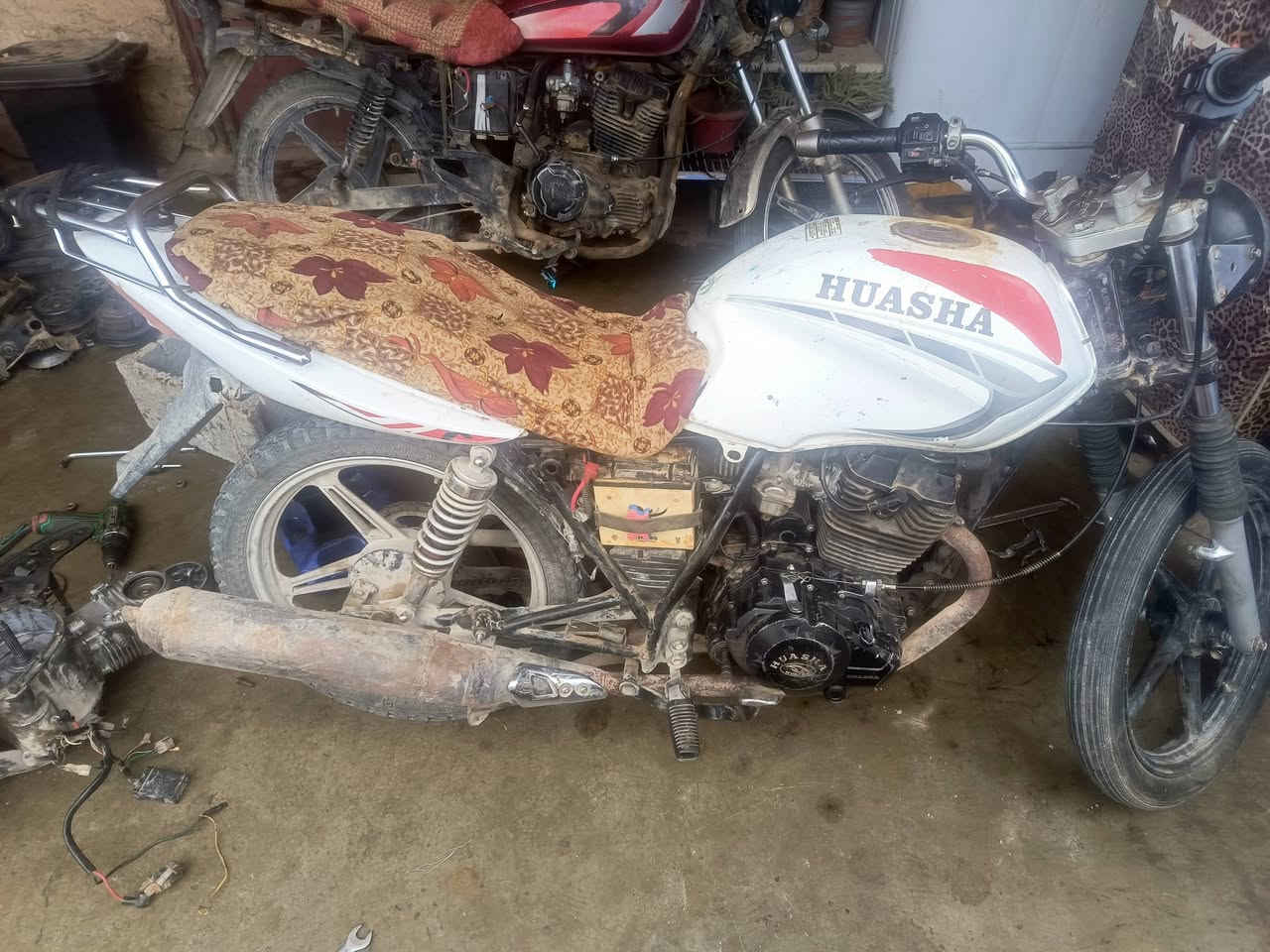 للبيع متواجد خاص ورقم***********
