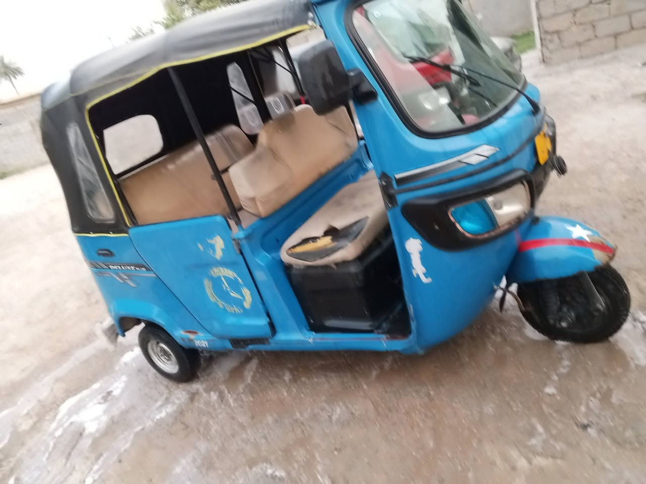 سلام عليكم تكتك 21 رقم انكليزي تحويل مباشر تكتك نضيفه حيل مابيهه ضربه السعر 6600 وبيهه مجال 
***********
***********
