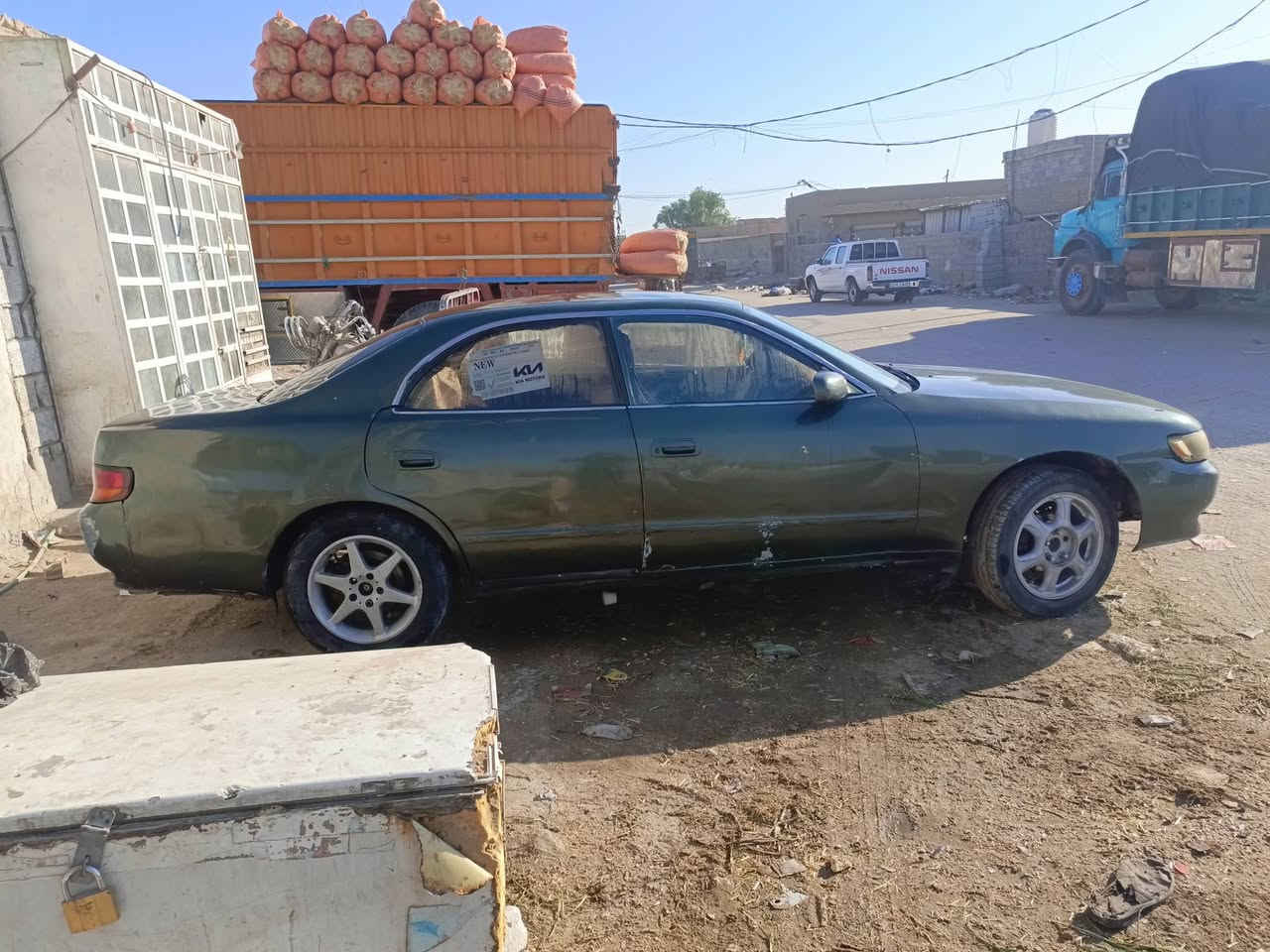 سلام عليكم   شيزر رقم انبار ألماني
موديل ٩٤
سنويه صاقطه 
كير ومحرك 
تخم تاير 
كصه قماره   
صبغ جديد
السعر( 30 
العنوان النجف الاشرف 
***********
