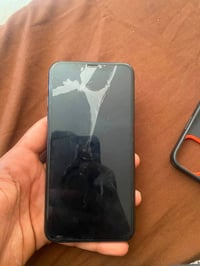 ايفون 11 برو ماكس • ٢٥٦ • شاشة مبدلة