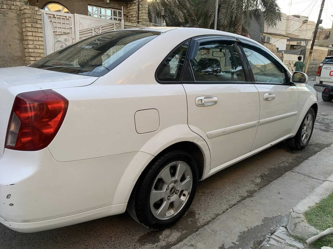 السلام عليكم …
أوبترا 2013 رقم بغداد 

بدون ضربة 

بيهة جاملغ عكس السايق بالهلال طعجة صغيرة ممبينة

وجاملغ الخلفي عكس السايق بي طخة صغيرة 

موضحة بالصور 

نقصهة….

مشط ستيرن +باور ستيرن 

مكينة جامة السايق ….

سيارة خير من الله 

قفلهة 88 $ مكاني زعفرانية شارع المعهد 

***********

اخوان الي متناسبة السيارة رجاءآ ليتفلسف براسي 

ويصير تاجر وخبير بالسيارات لان اسمعة كلام ميناسبة
