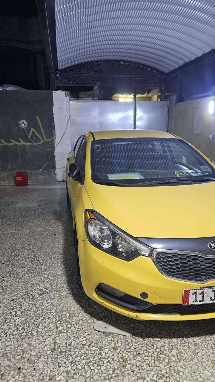 السلام عليكم امراوس فقط ابخصوصي 
فورتي 14مكفوله من كل حادث السيارة فقط دعاميه امبدل ماشيه 137 ابد ما مشتغله تكسي مكينه جي دي اي سيارة جاهزه من كلشي *********** فقط امراوس خصوصي
