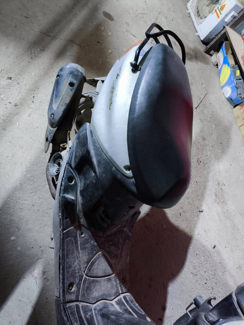 دراجة ماكس نظيفة كلش وسعرها 350 الف مكاني بغداد الكرادة الشرقية موبايل (***********) متواجد واتس اب
