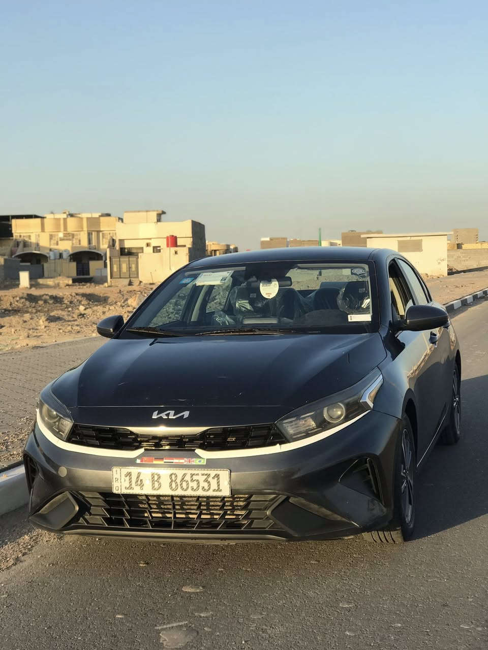 سلام عليكم للبيع كيا فورتي موديل ٢٠٢٣ محرك ٢٠٠٠ دوش كير سي في تي ٨ نمر
سياره رقم بصره معوقين 
سيارة وارد امريكي حادثه من امريكه فقط بنيد نفسه مصلح بلادي يعني سياره كله ليبل واحد 
من امريكه اجت بيه جاملغ خلفي عكس السايق مبدل غلاف 
وايضا الجاملغ الامامي عكس السايق عندي صار دحجني ابو ستوته وبدلته بلادي مال شركه نفس الون اصلي 
والباقي مكفول كفاله عامه 
مكان سياره البصره بيع مستعجل 
سعر سياره ١٢٠ ورقه وبيه مجال قليل الشراي يتصل وبلخدمه 
*********** 
❤️
