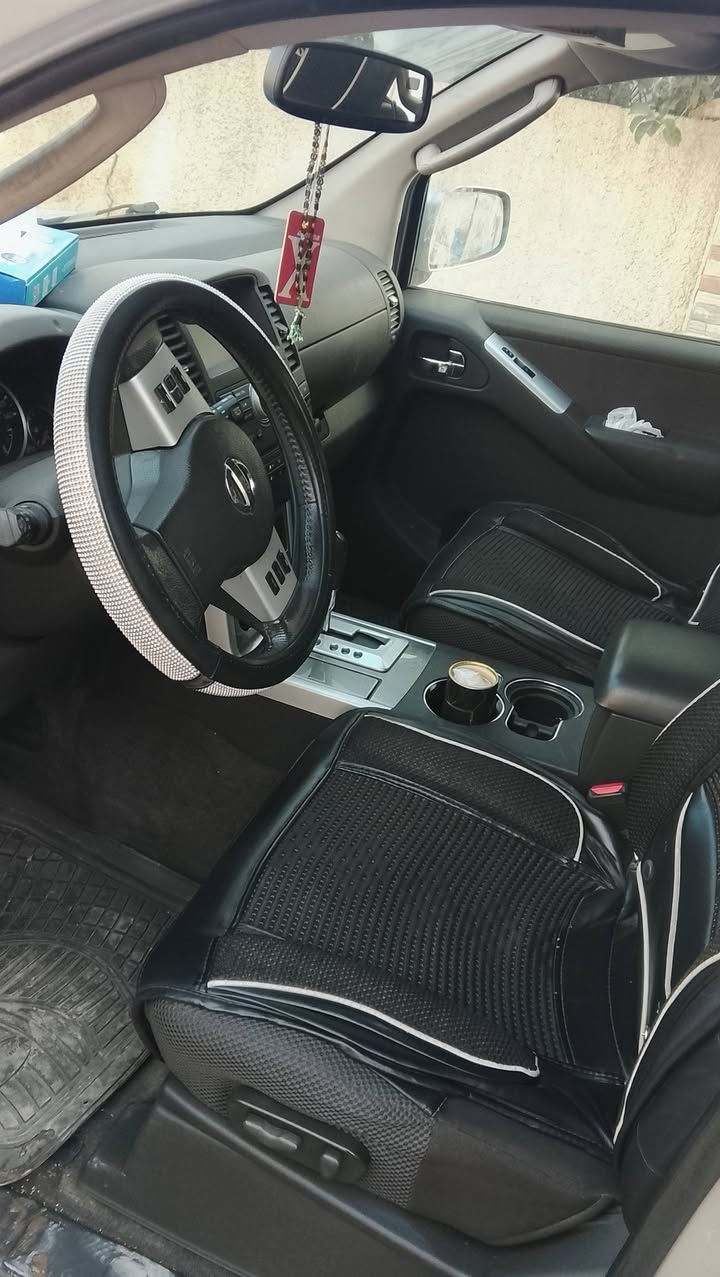 السلام عليكم
نيسان باثفندر موديل 2011

محرك 6 سلندر

كير اوتوماتيك 

صبغ حزام

شاشه كامره خلفيه

تبريد شغال ثلج

مقاعد جلد

سياره حلوه و نظيفه ماناقصهه شي

موقع بغداد السيديه شارع المركز

للتواصل : ***********

السعر 115 ورقه و بيهه مجال بسيط
